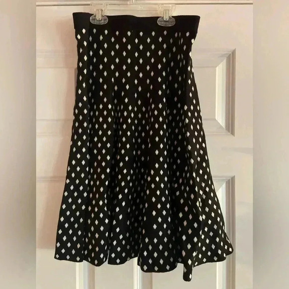 Ana Couture Women’s Small Patterned Skirt - Picture 1 of 5